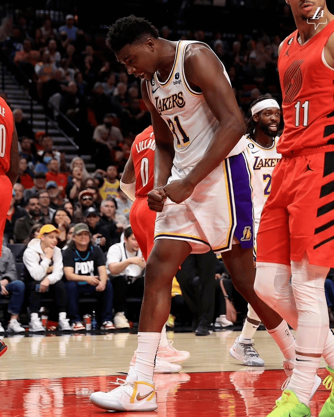 九游体育官方网站-重磅！风云突变孟菲斯灰熊集结日迎来里程碑俄克拉荷马雷霆窗口期官宣签约，夏洛特黄蜂今晨手感冰凉的简单介绍